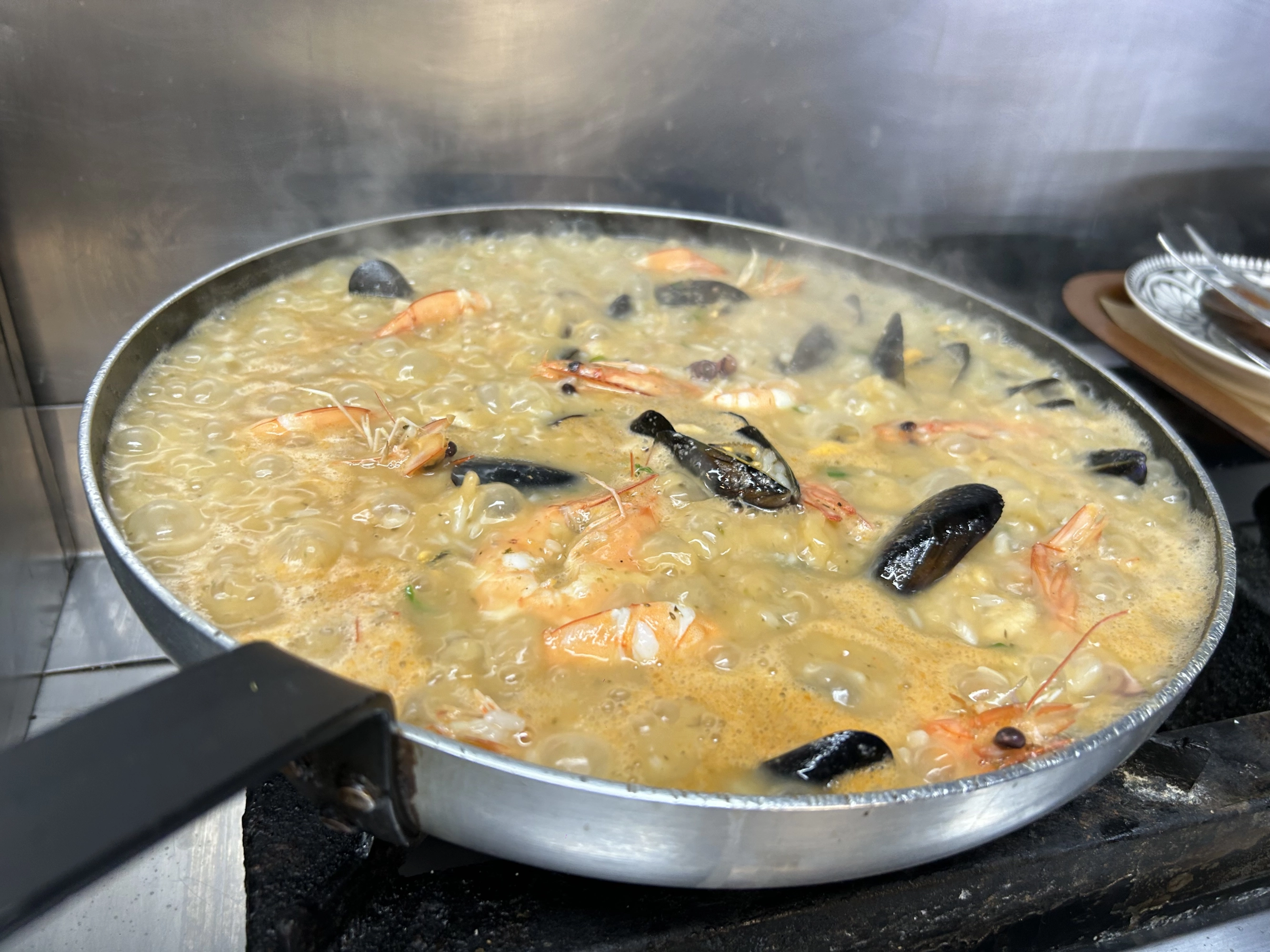 Aprende a hacer el arroz caldoso griego 'pilaf' con esta sencilla receta