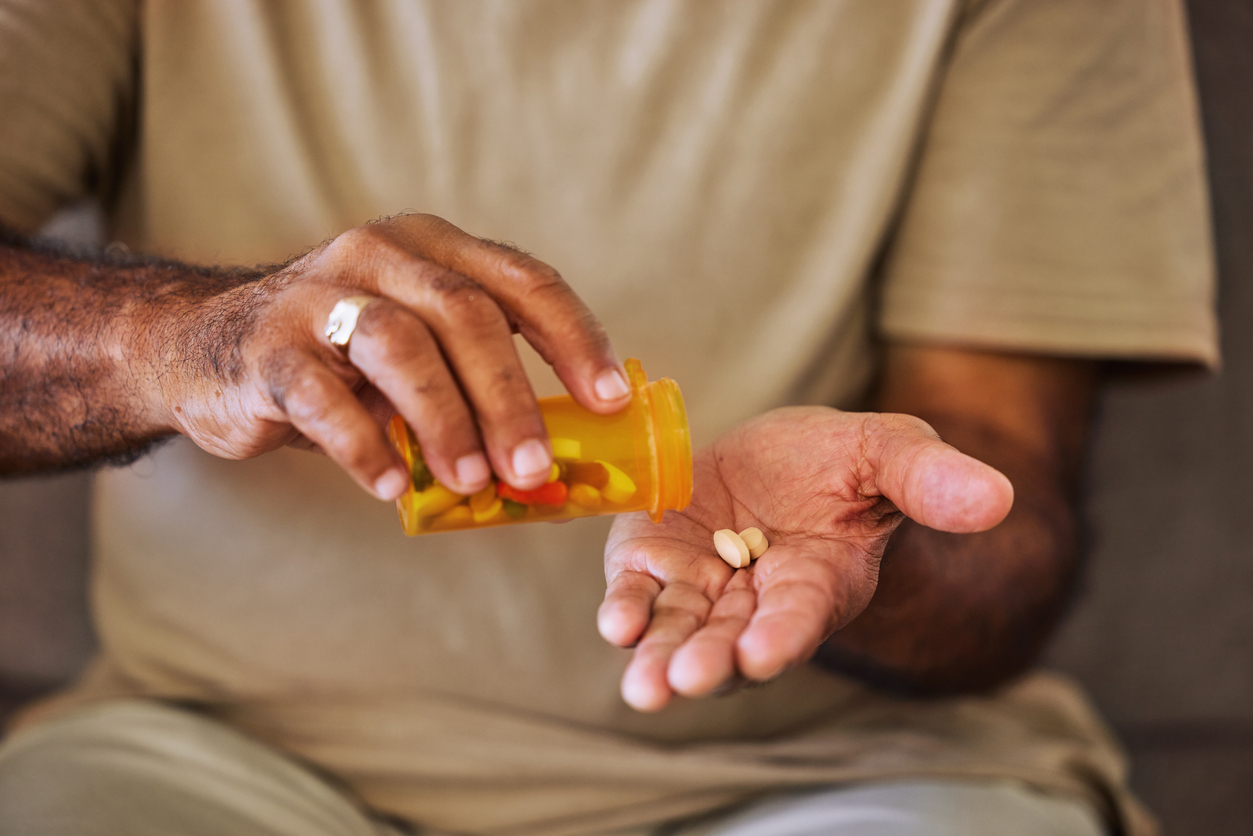 Un paciente con medicamentos.