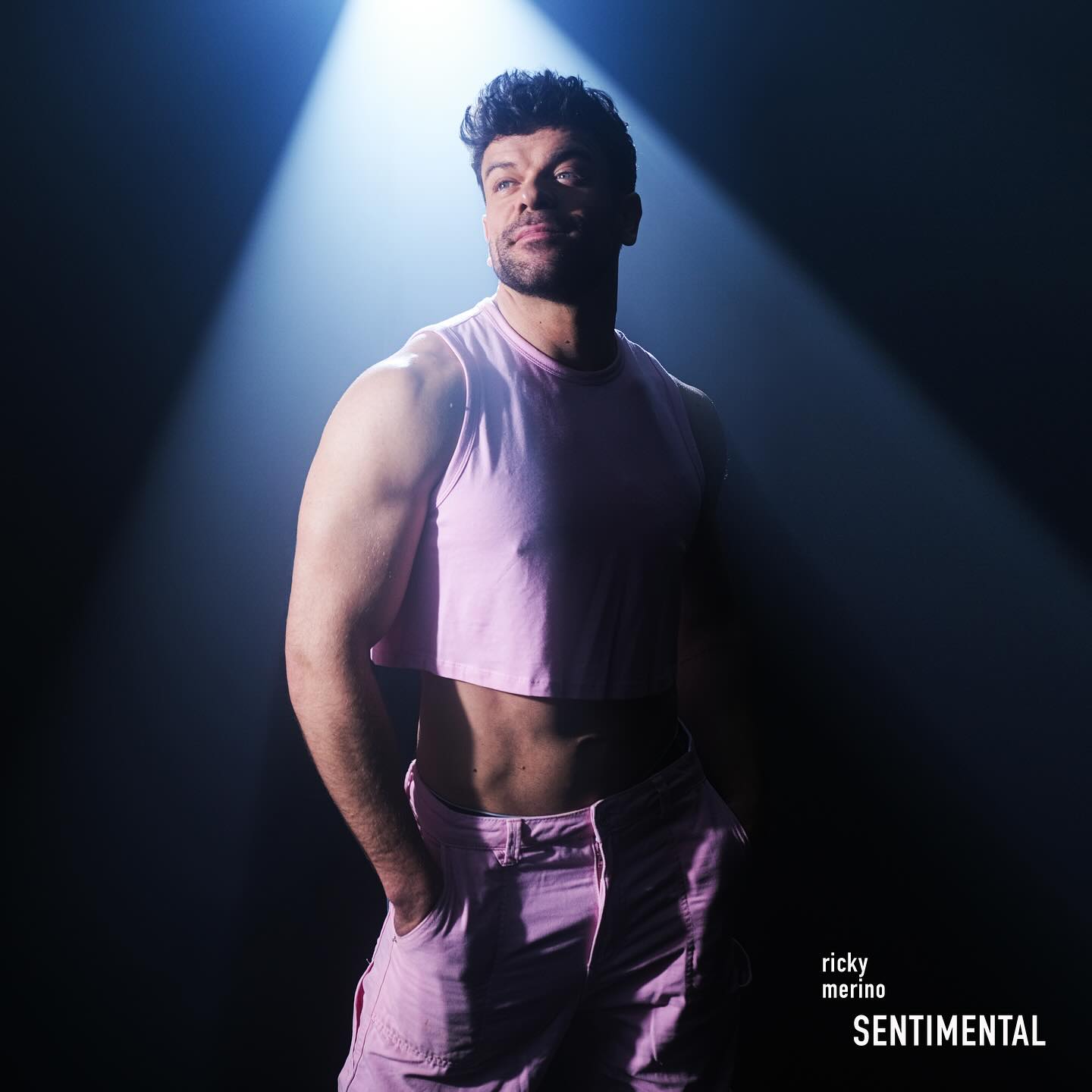 Ricky Merino se desnuda en 'Sentimental': 