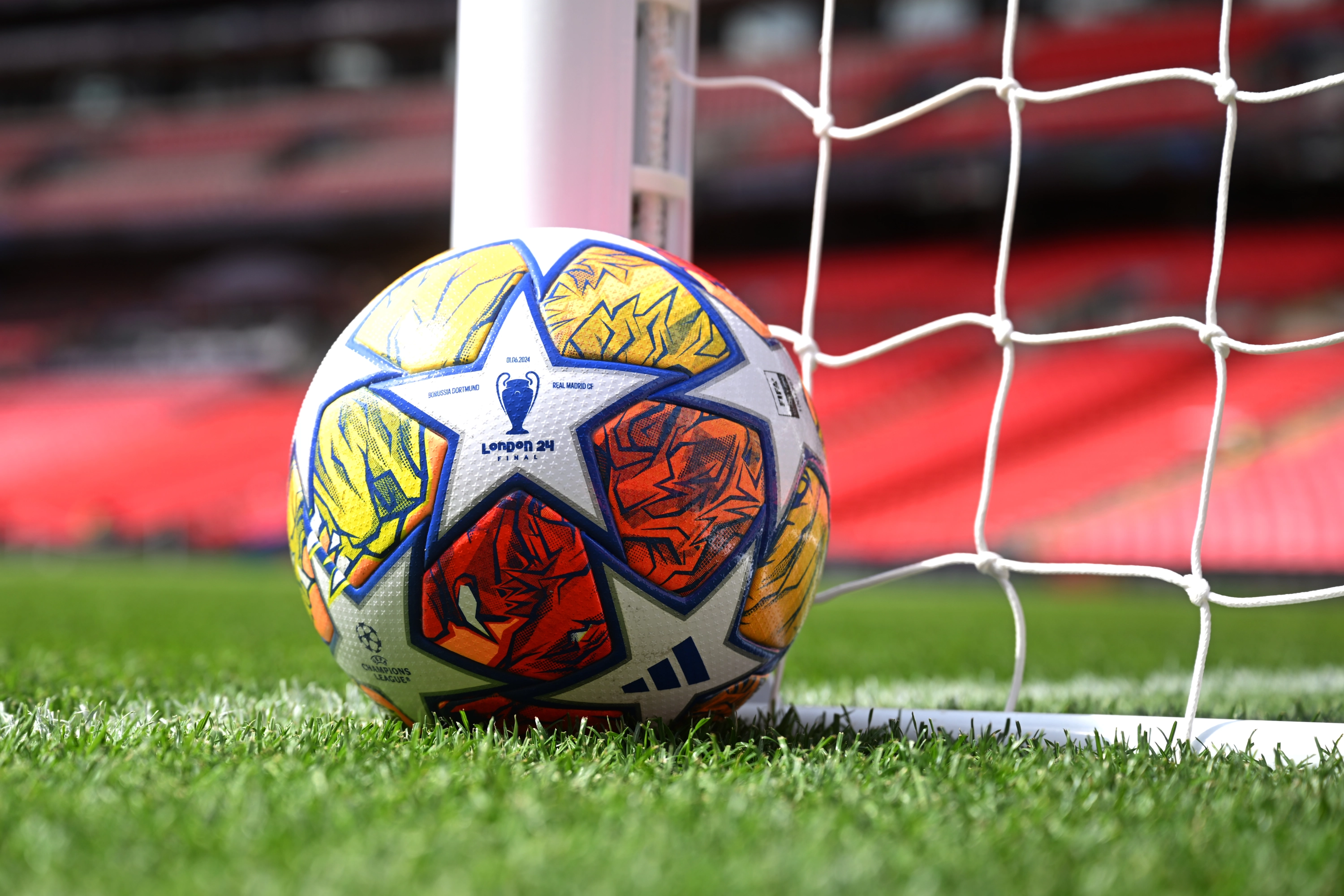 Así es el balón de la final de la Champions League 2024