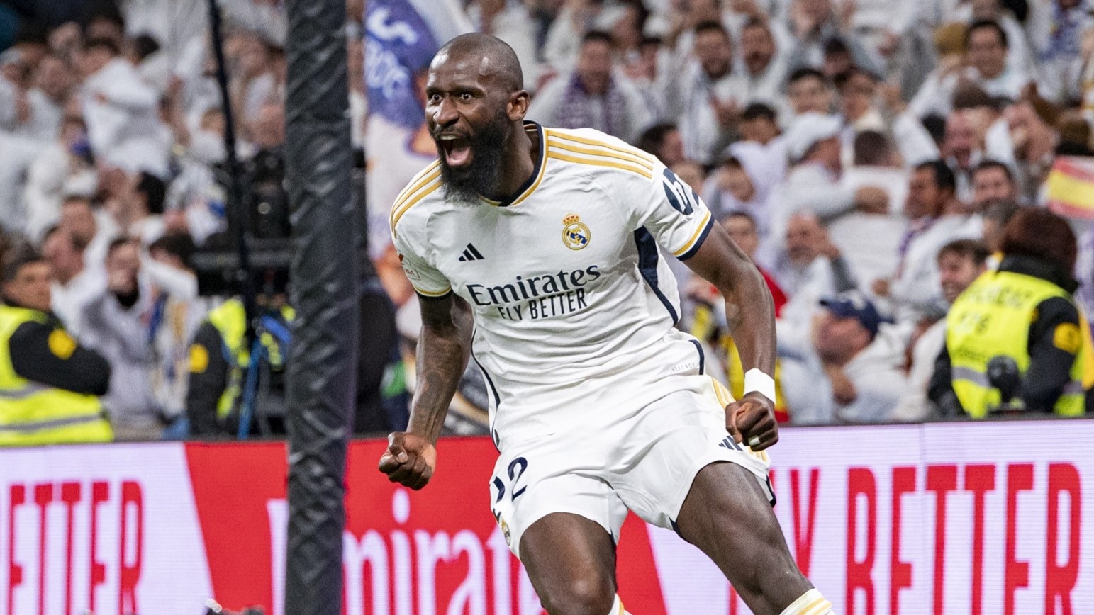 Antonio Rüdiger en un partido frente al Celta de Vigo