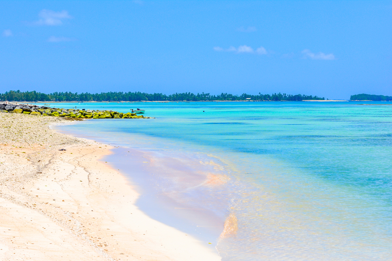 Playa en la isla de Tuvalu