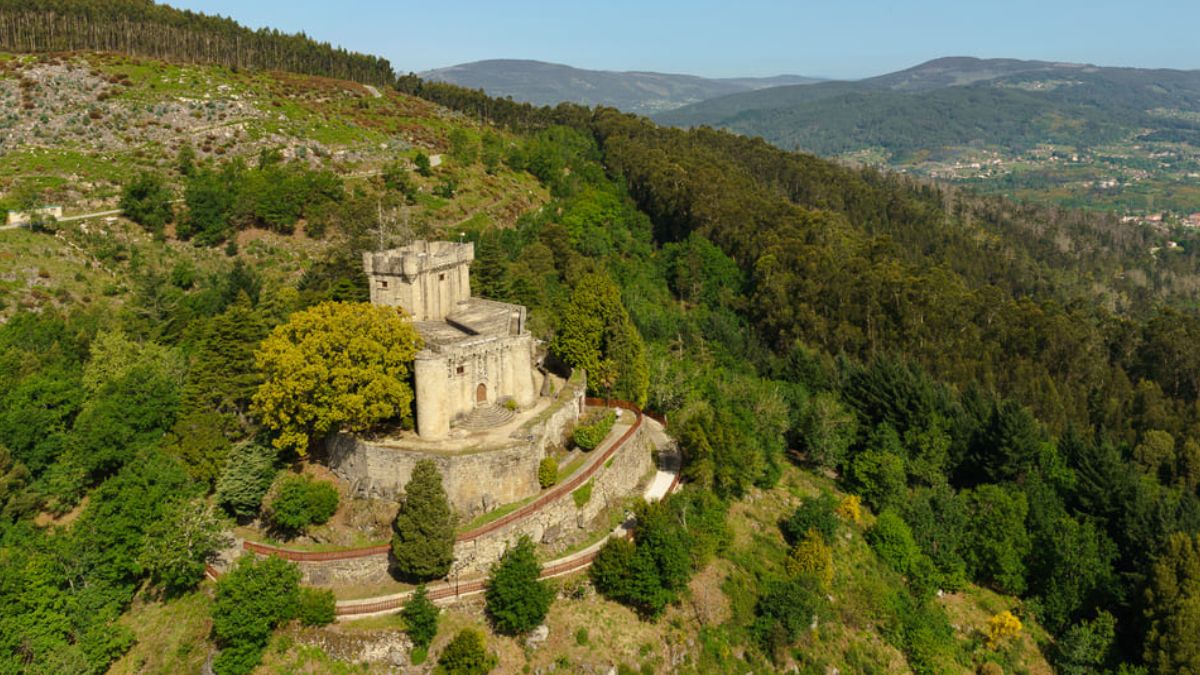 El Castillo de Sobroso