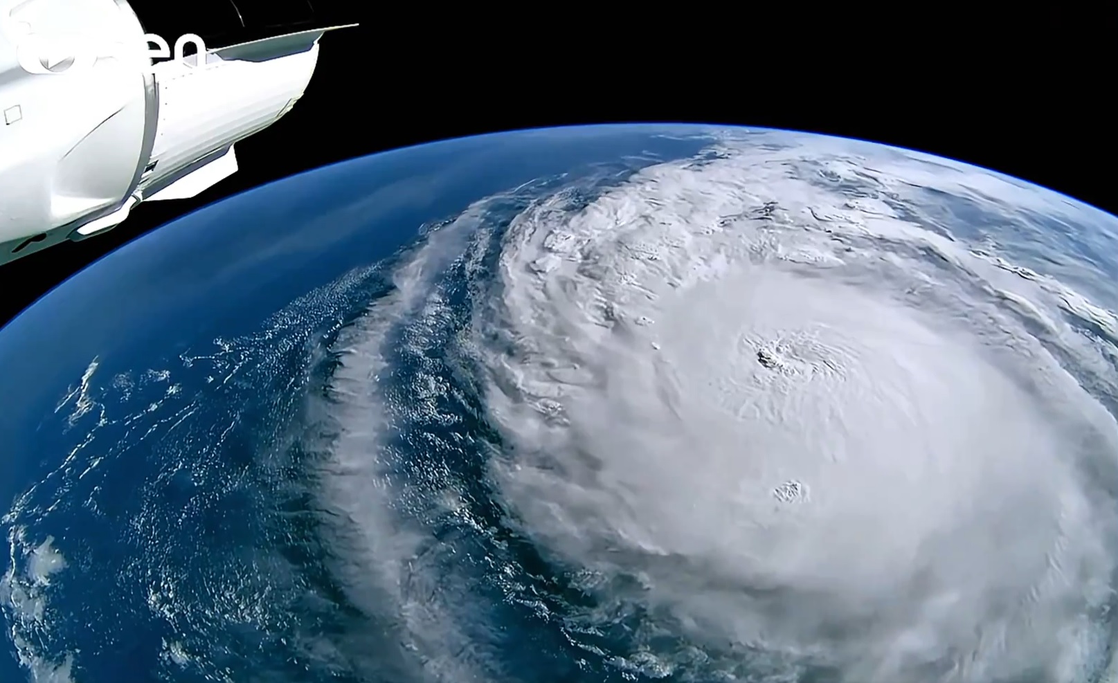 El huracán Milton, visto desde el espacio.
