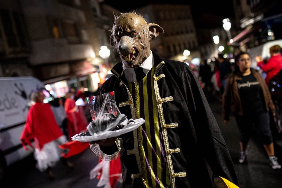 Desfile de samaín en Ribadavia