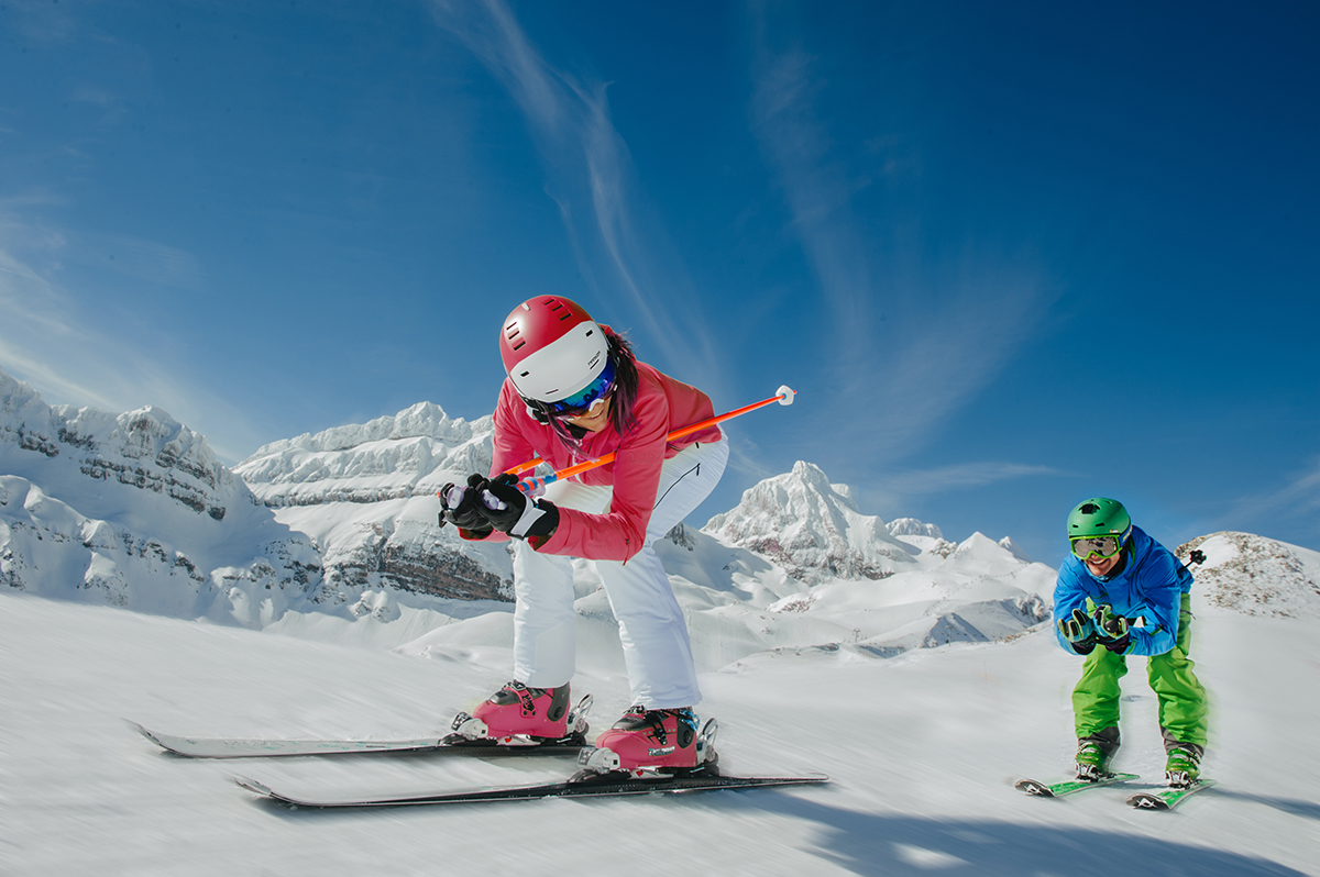 Esquiadores en los Pirineos.