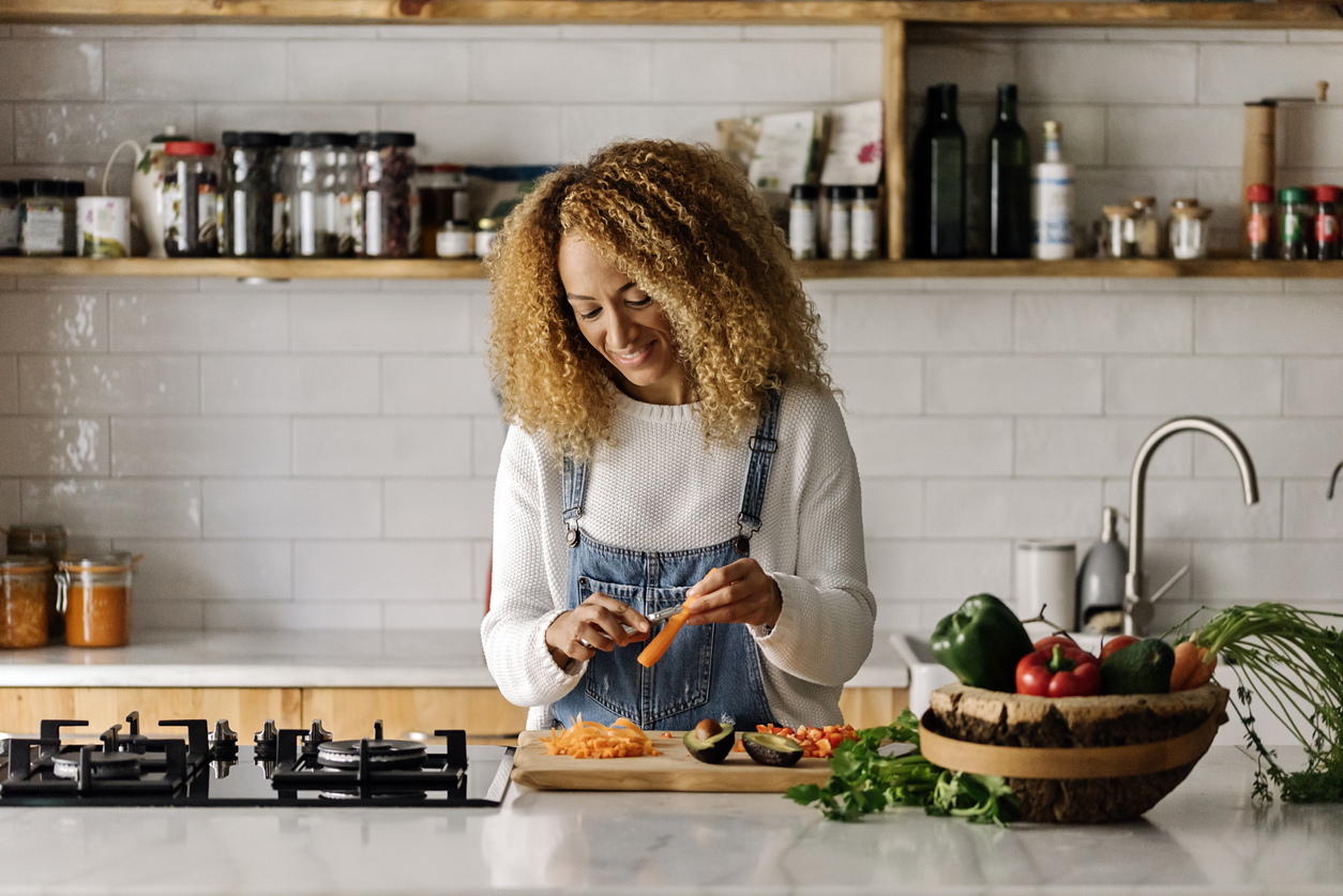 La dieta antienvejecimiento precisa de frutas y verduras frescas y de temporada.