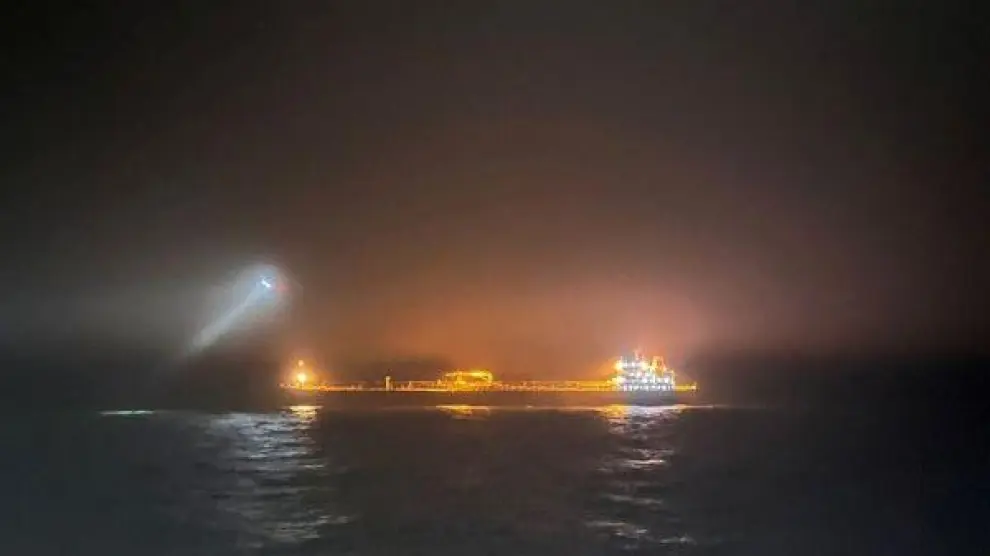 Petrolero Eagle S, en un puerto de Finlandia.