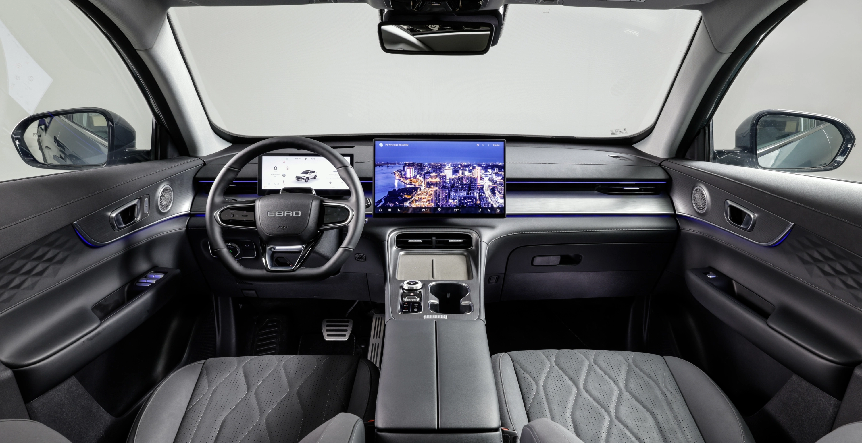 L'interno dell'auto che consente Android Auto.
