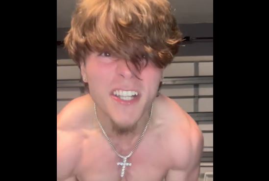 Ape, creador de contenido.