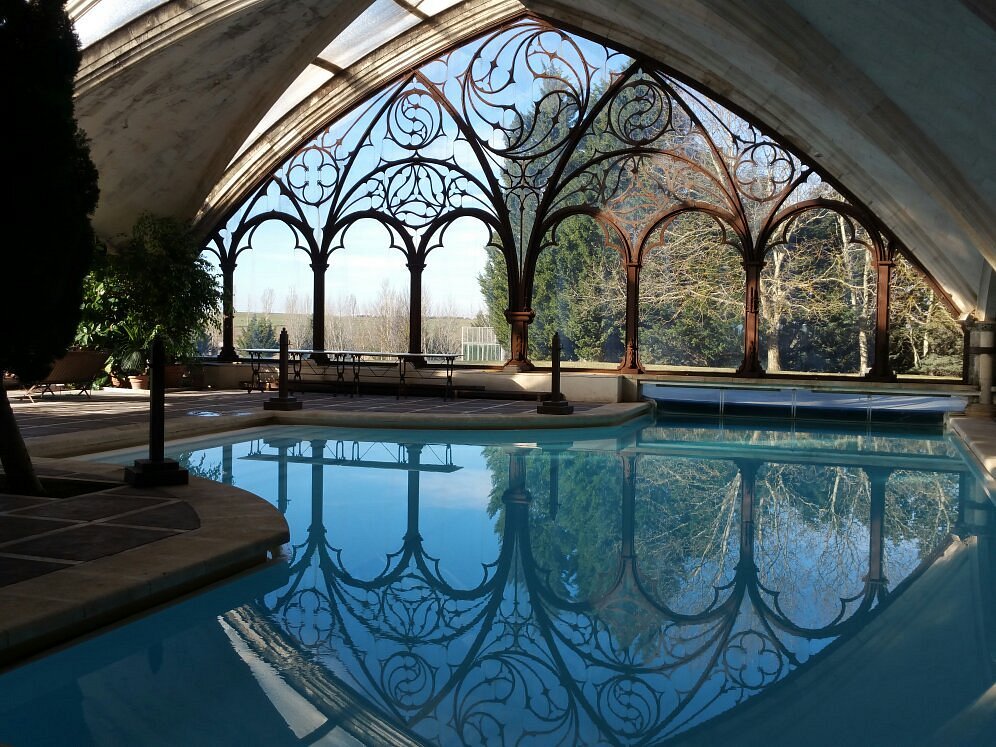 Piscina del Hotel Landa, en Burgos