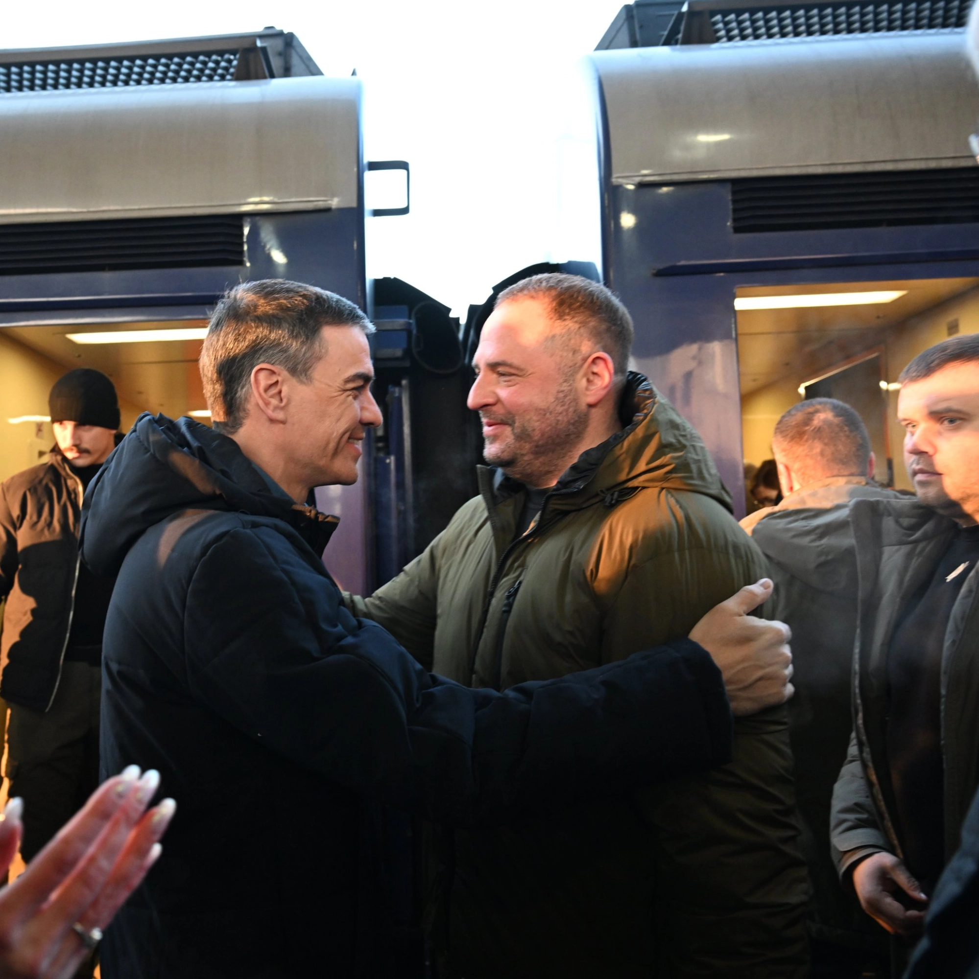 Sánchez, a su llegada a Kiev, este lunes.