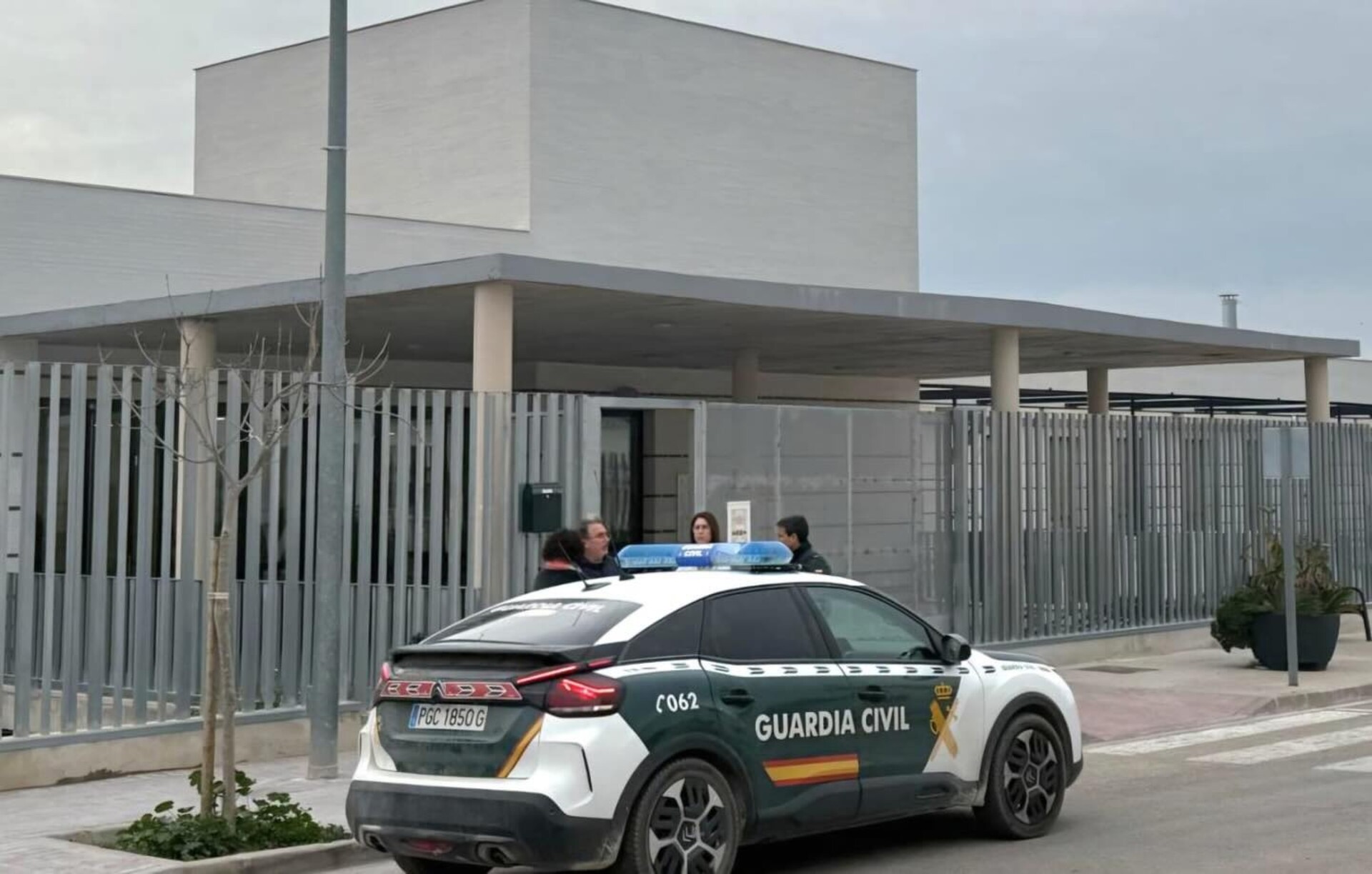 27/02/2025 Guardia Civil en Yátova tras el aviso de bomba SOCIEDAD YÁTOVA