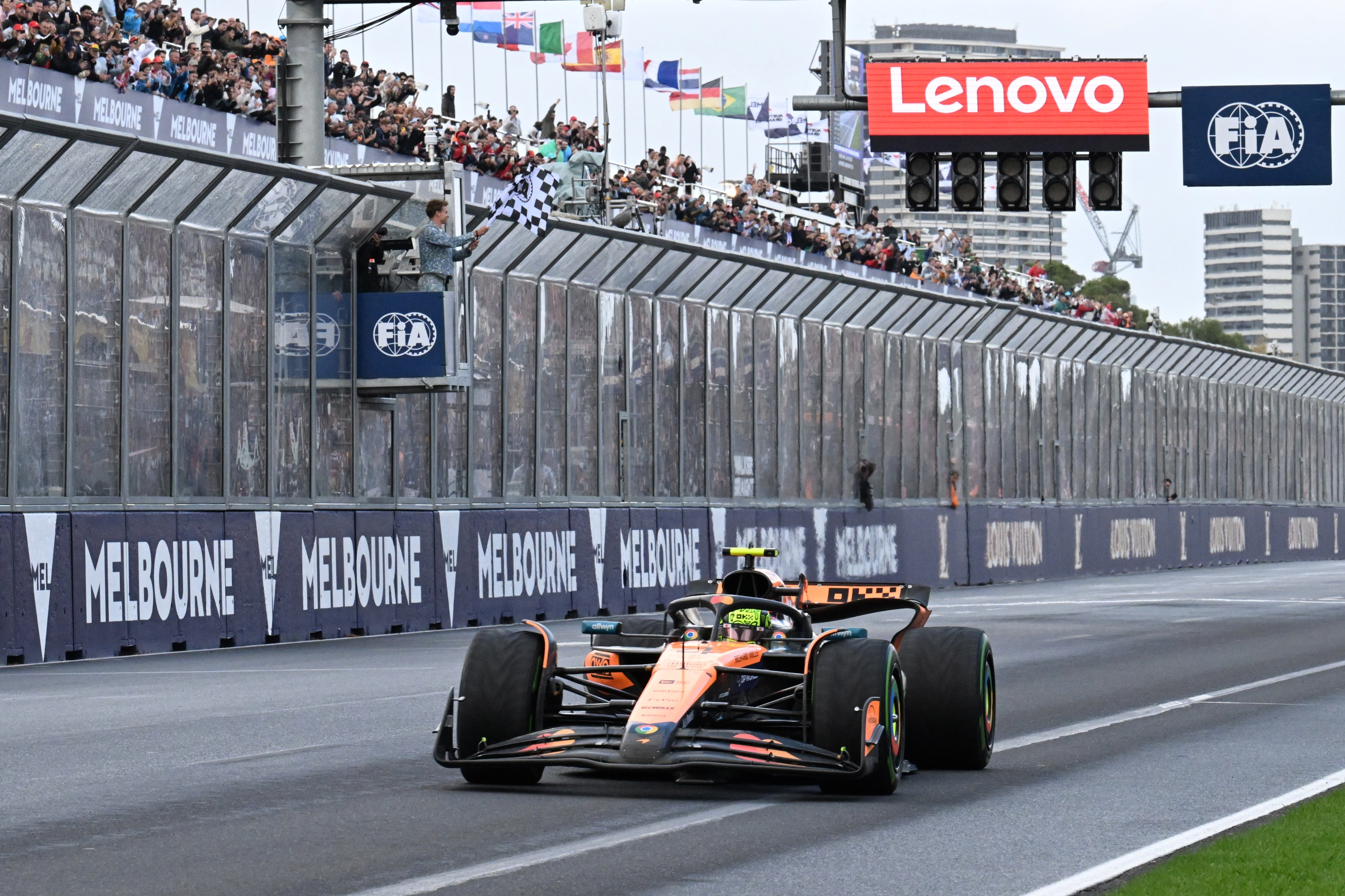 Lando Norris wins the Australian GP 2025