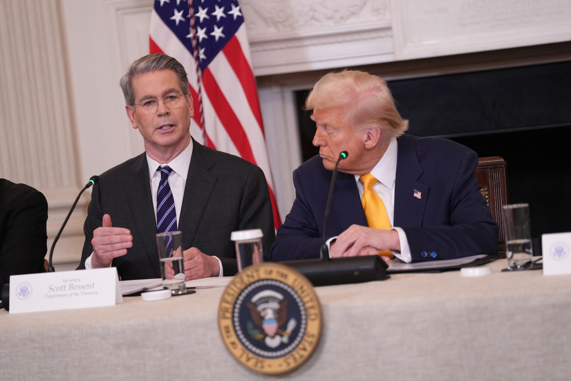 07/03/2025 March 7, 2025, Washington, District Of Columbia, USA: United States Secretary of the Treasury Scott Bessent makes remarks at The White House Digital Assets (Crypto) Summit in the State Dining Room of the White House in Washington, DC, US, on Friday, March 7, 2025. US President Donald J Trump looks on from right ECONOMIA Europa Press/Contacto/Chris Kleponis