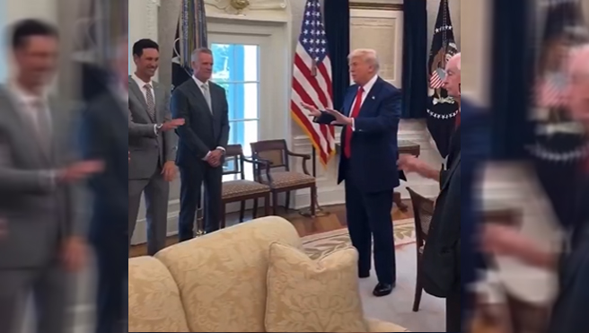 Encuentro en el Despacho Oval con Donald Trump.