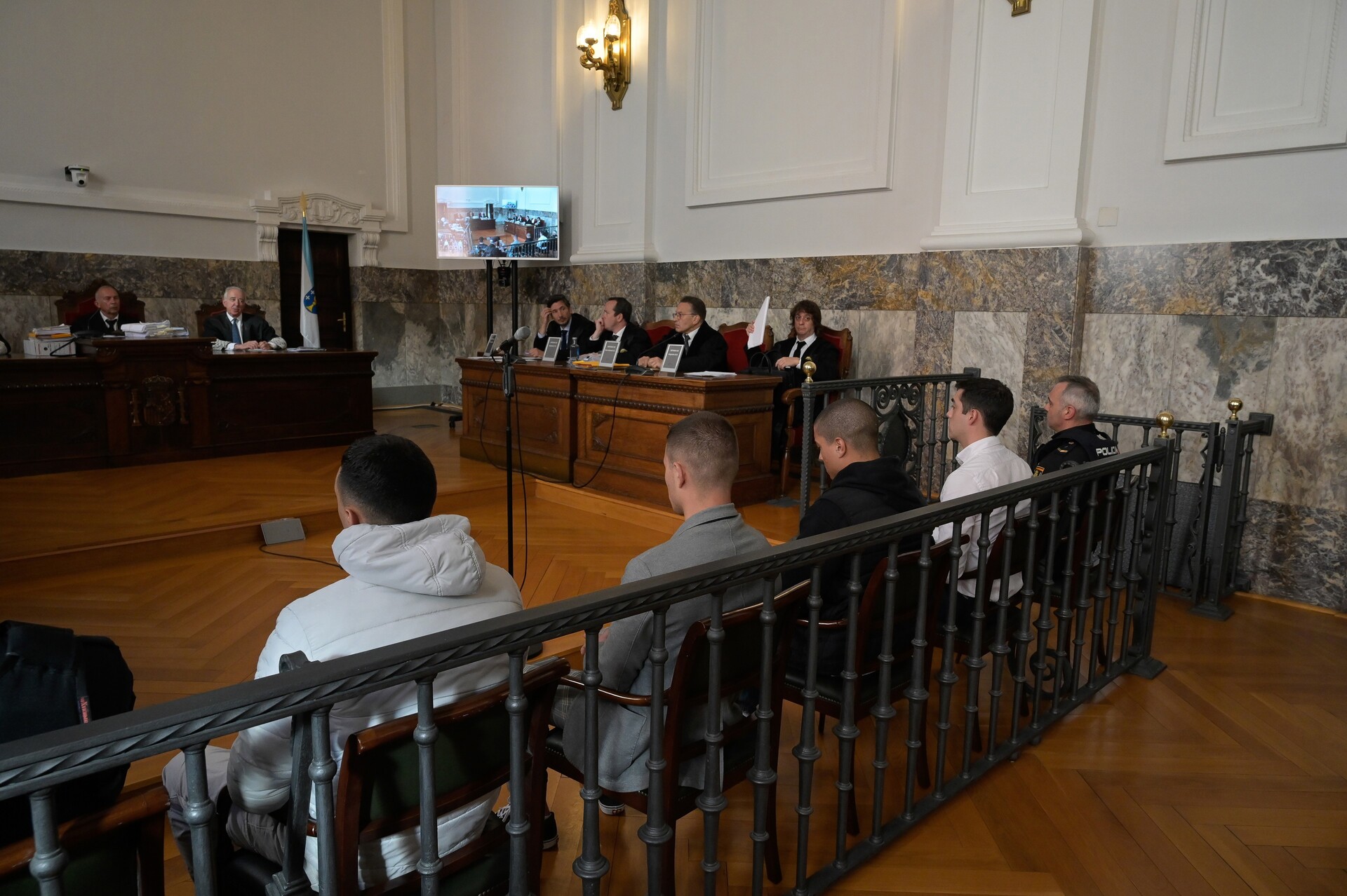 Defensas del crimen de Samuel Luiz ven falta de pruebas para la condena: "Estar no es hacer"