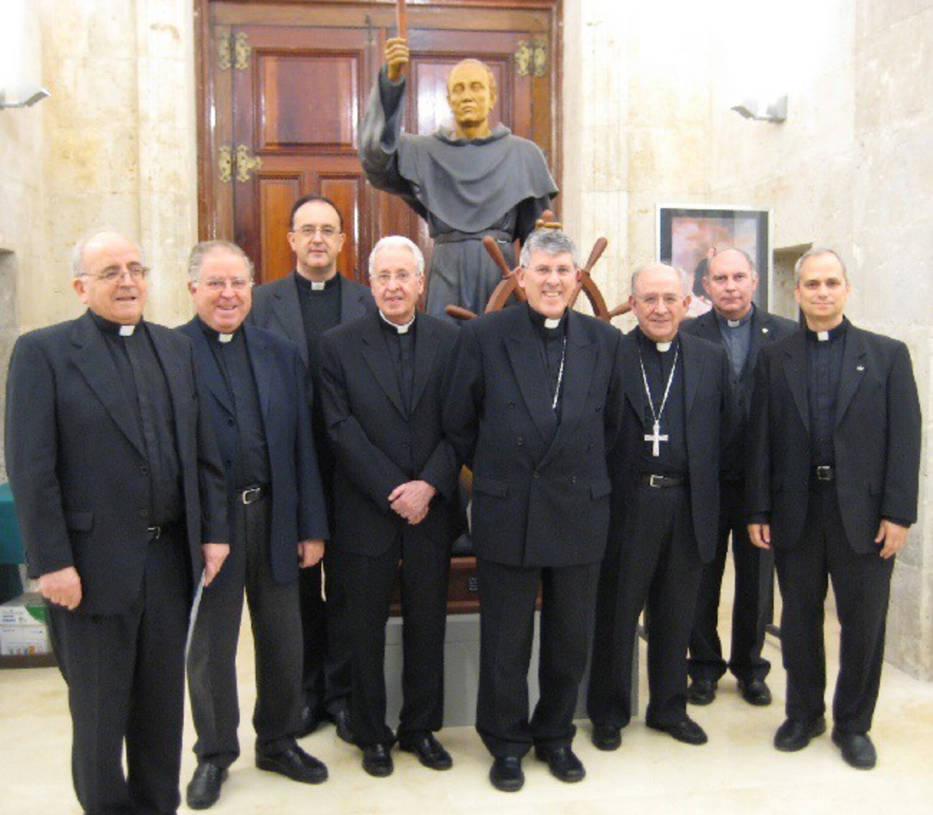 08/05/2025 Robert Francis Prevost Martínez, elegido como el nuevo papa, León XIV, en su visita a Valladolid en 2008. El nuevo Papa León XIV, el americano Robert Prevost, que se ha presentado este jueves al mundo desde el balcón central de la Basílica de San Pedro con sotana blanca, muceta roja y estola, visitó Valladolid en mayo de 2008 como prior general de la Orden de San Agustín. ESPAÑA EUROPA CASTILLA Y LEÓN SOCIEDAD AGUSTINOS VALLADOLID