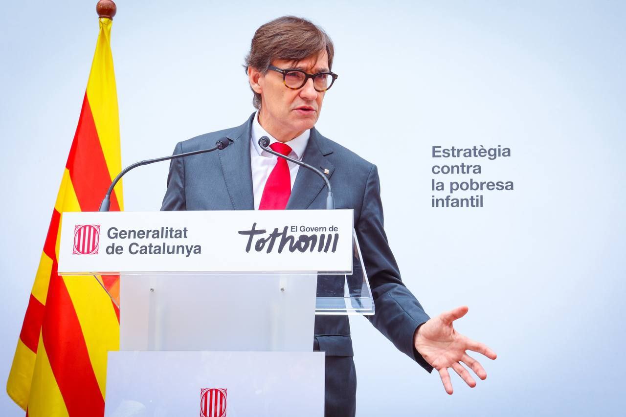 El presidente catalán, Salvador Illa, durante el acto de este lunes.