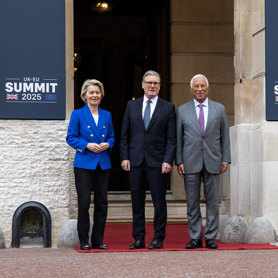Von der Leyen, Starmer y Costa, en Londres.