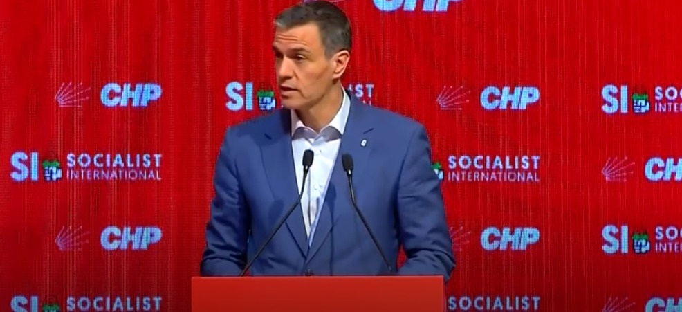 Sánchez llama desde Turquía a alzarse contra Israel: "No nos vamos a callar, Gaza seguirá perteneciendo a los palestinos".