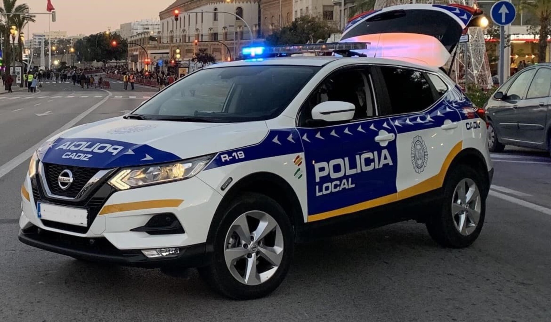 ANDALUCÍA.-Cádiz.-Sucesos.- Detenido por agredir a agentes de la Policía Local tras bloquear el paso de un camión de basura