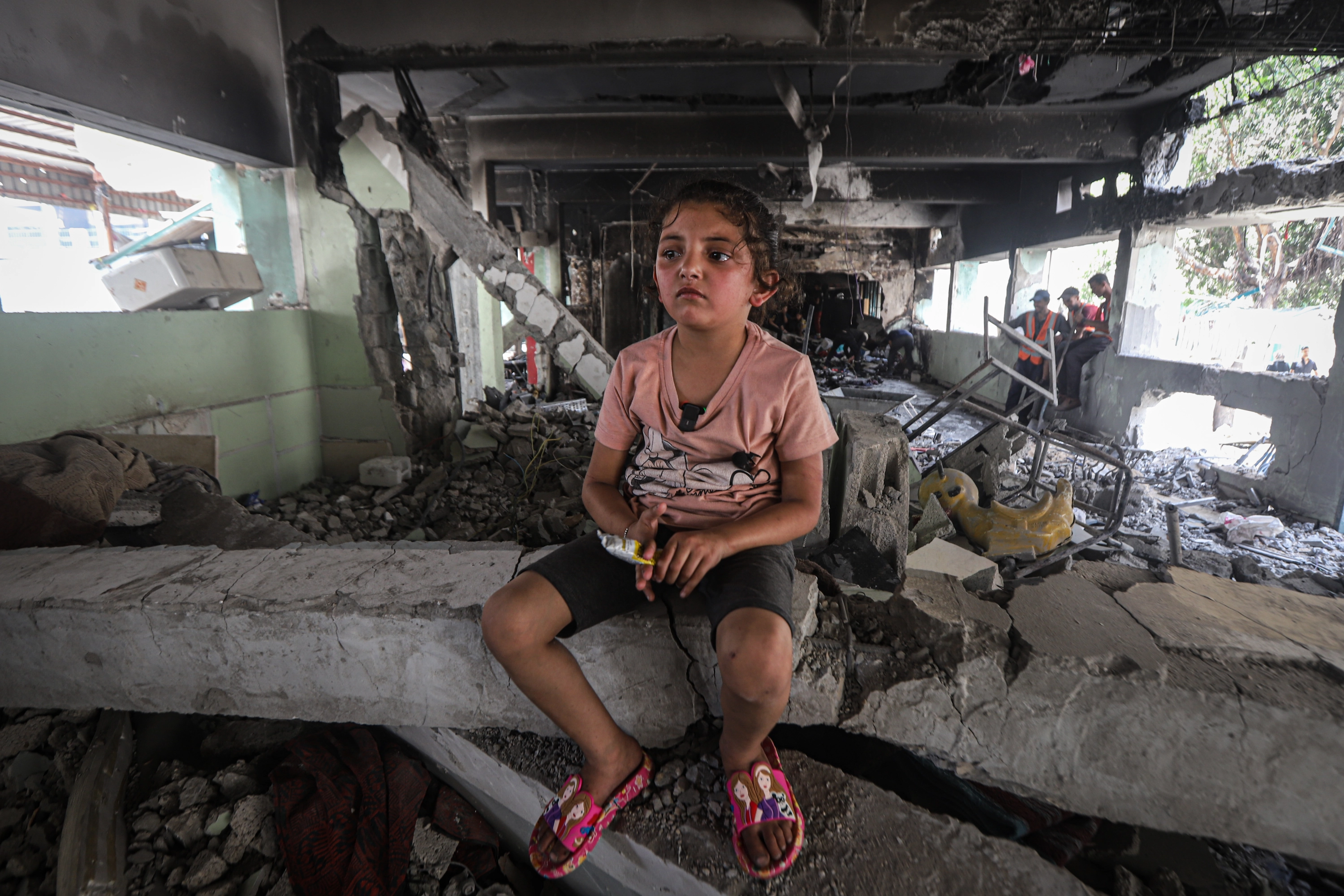 Ward Jalal, la niña palestina de seis años que sobrevivió al bombardeo israelí este lunes,