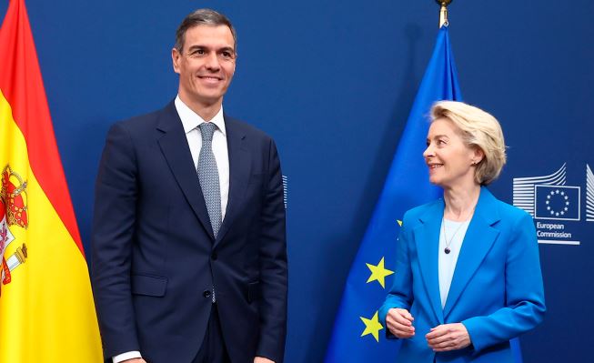 Sánchez y Von der Leyen, durante la reunión.