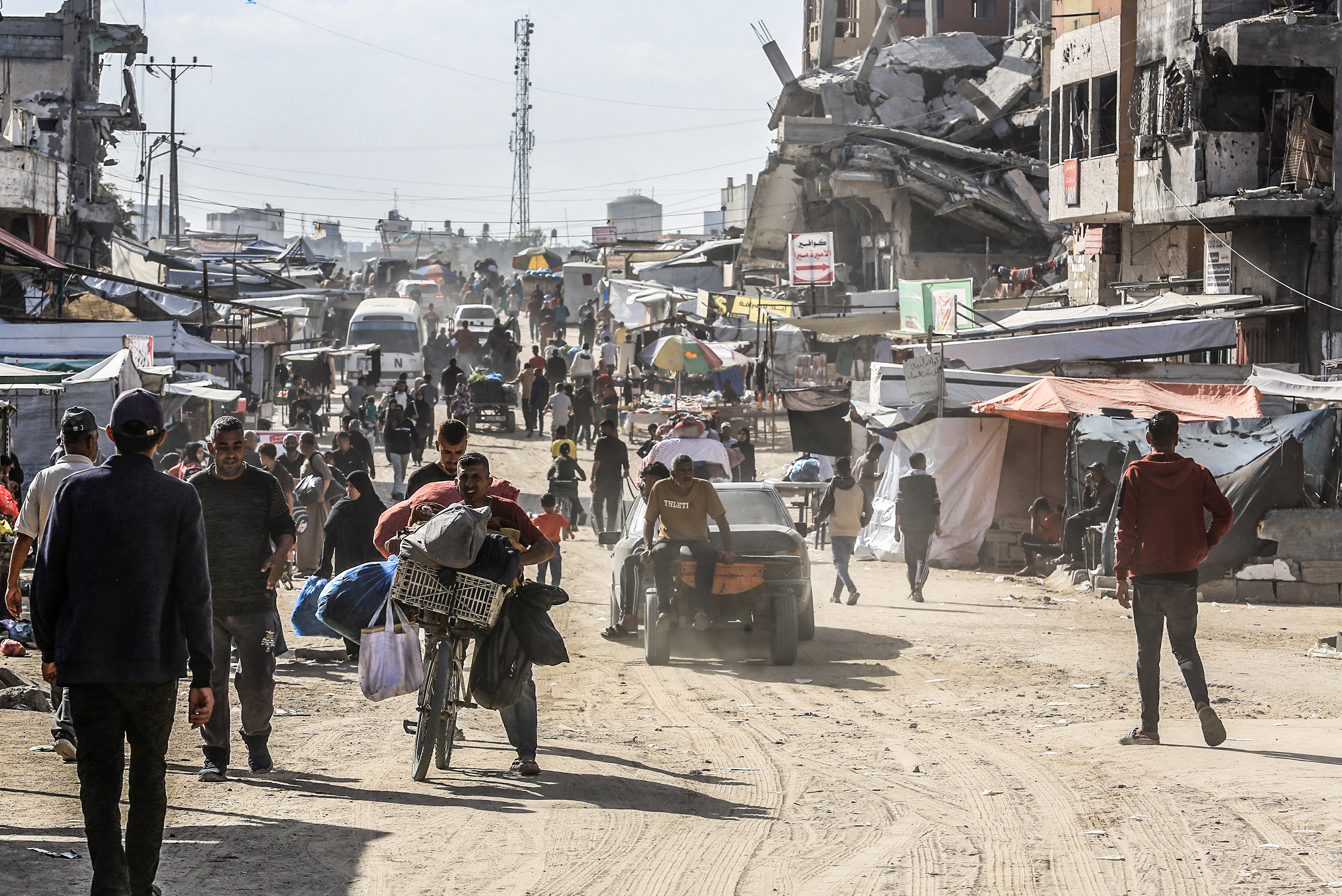 Palestinos en Jan Yunis, imagen de archivo.