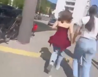 Evacuación de alumnos tras el tiroteo.