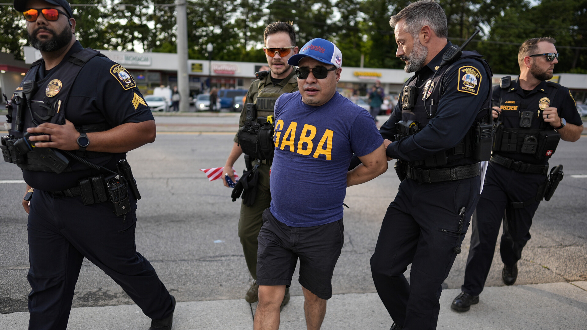 Detenidos cerca de Atlanta, Georgia, en protestas en solidaridad con Los Ángeles.