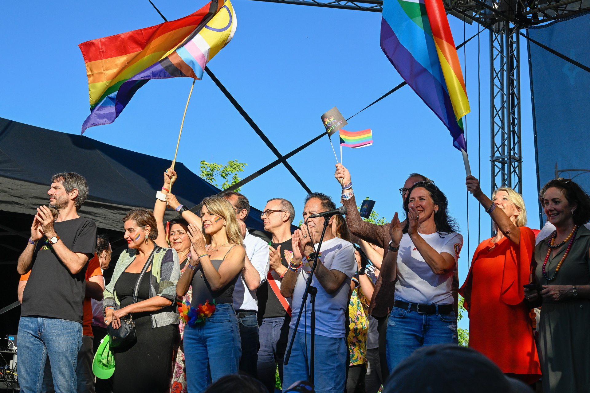 Miembros de delegaciones extranjeras en Budapest.