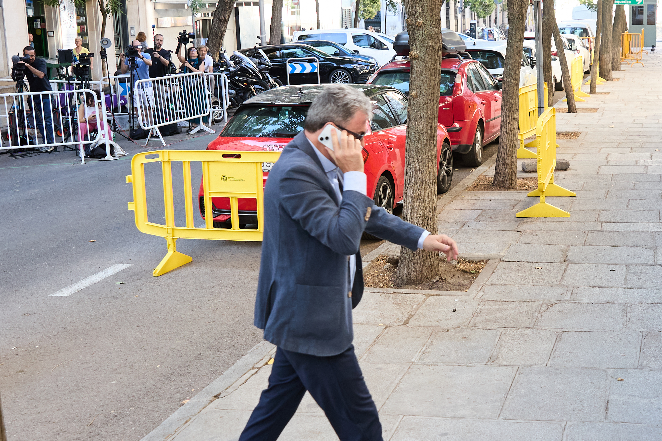El administrador único de Servinaba Antxon Alonso a su llegada al Tribunal Supremo, a 7 de julio de 2025, en Madrid (España). El magistrado del 'caso Koldo' en el Tribunal Supremo prosigue las declaraciones de empresarios imputados este lunes, 7 de julio, con el dueño de Servinabar y un exdirectivo de Acciona por el presunto pago de comisiones al ex secretario de Organización del PSOE Santos Cerdán, al exministro de Transportes José Luis Ábalos y al que fuera su asesor Koldo García a cambio de obras públicas. Jesús Hellín / Europa Press 07 JULIO 2025;CASO KOLDO;SUPREMO 07/7/2025