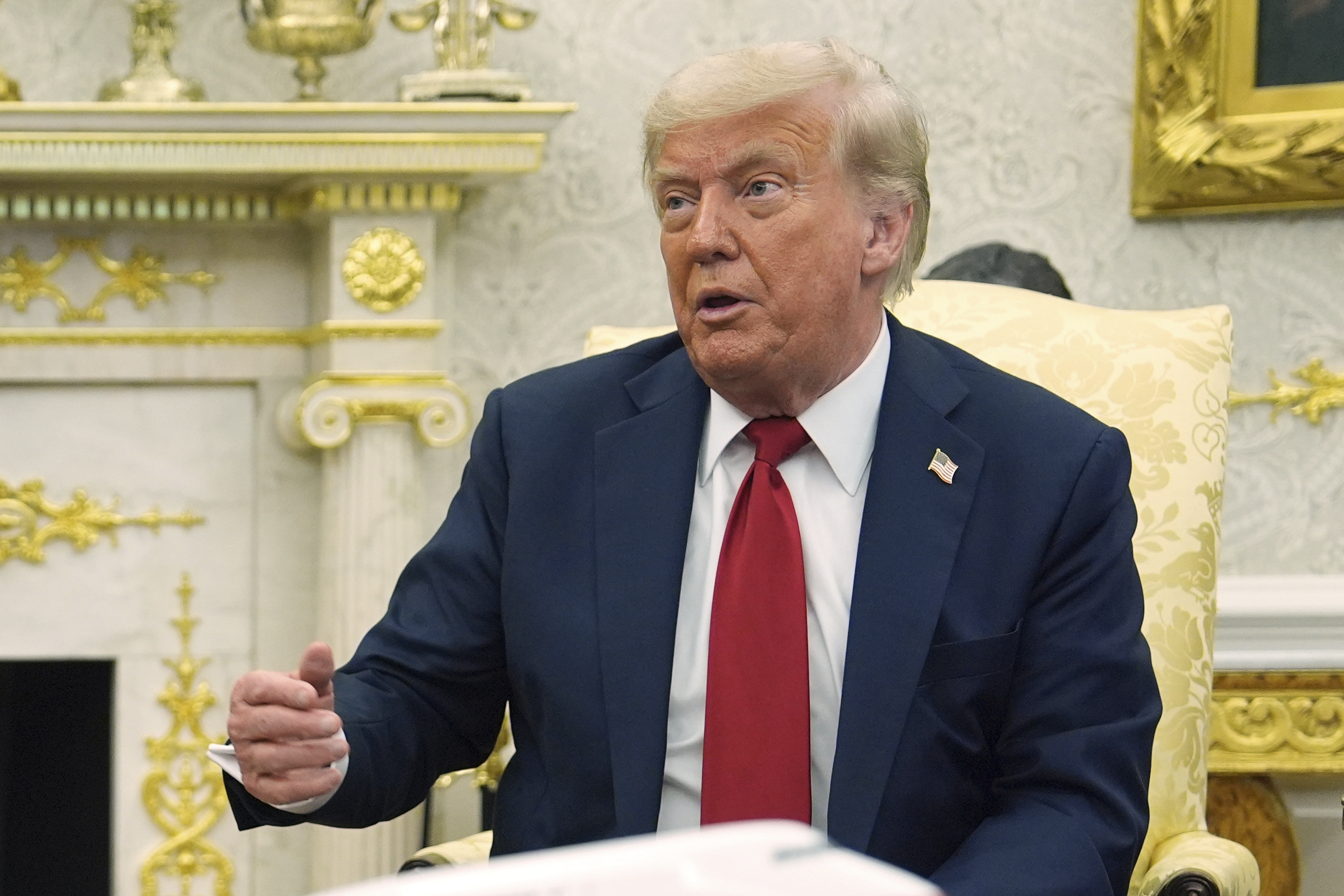 Trump reconoce estar "descontento" con Putin por los ataques a Ucrania y la falta de avance en las negociaciones.