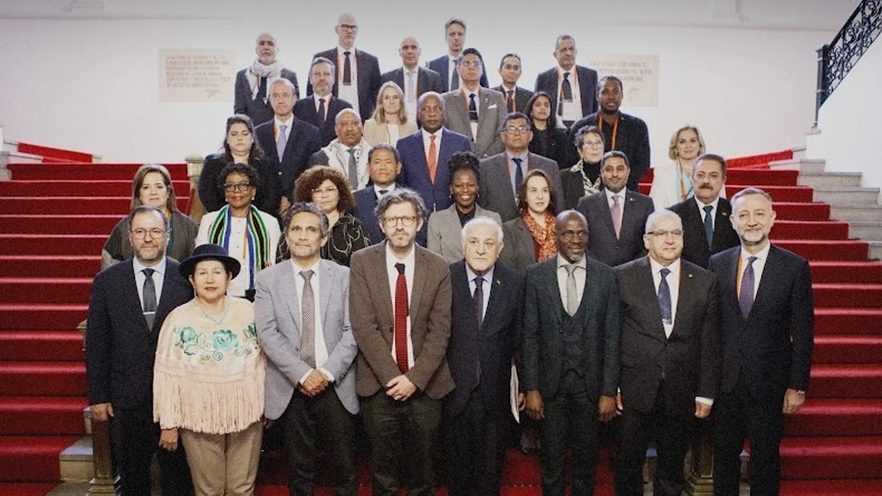 Los representantes en la Conferencia de La Haya.